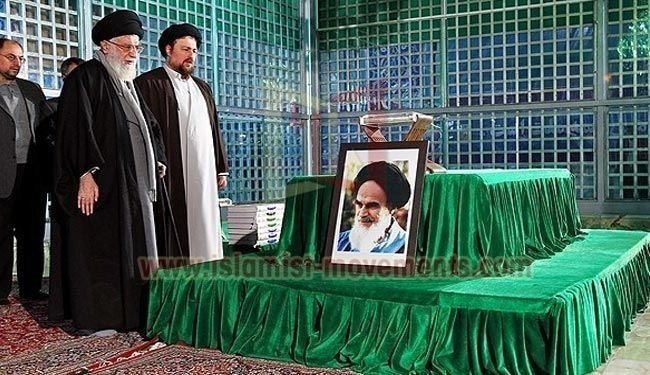 الخُمينيَّة مدرسةً