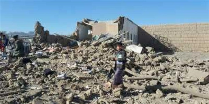 تدمير مخابئ لـ «الحوثيين»