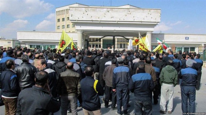 احتجاجات أخري: