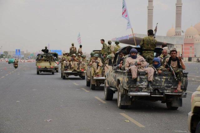 الحوثيون ينشرون دبابات