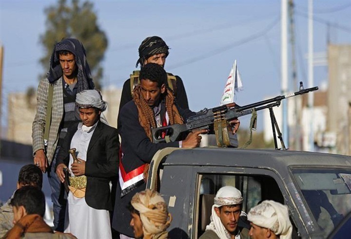 الجوع سلاح الحوثيين