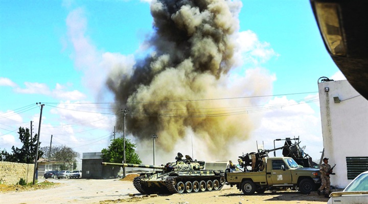 الجيش الليبي يحاصر