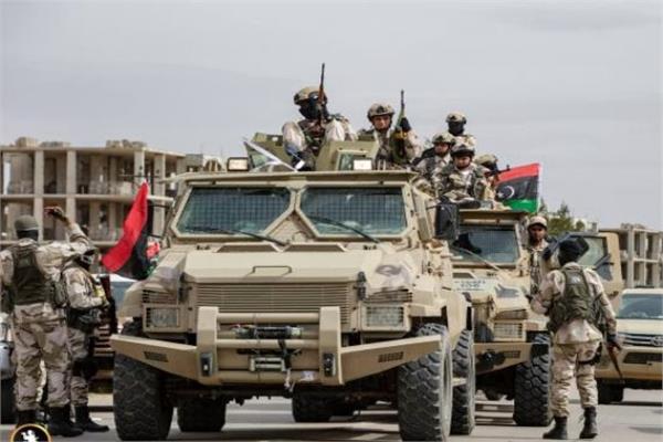 الجيش الليبى يرفع