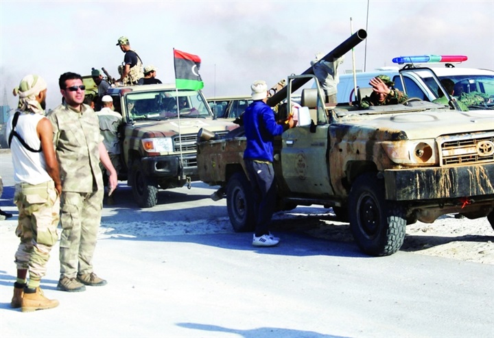 الجيش الليبي يدمّر