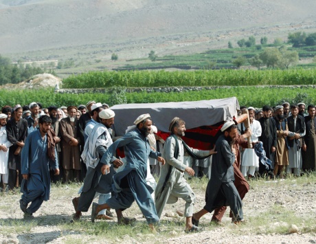 عشرات القتلى في أفغانستان..