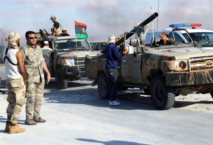 الجيش الليبي يضيق