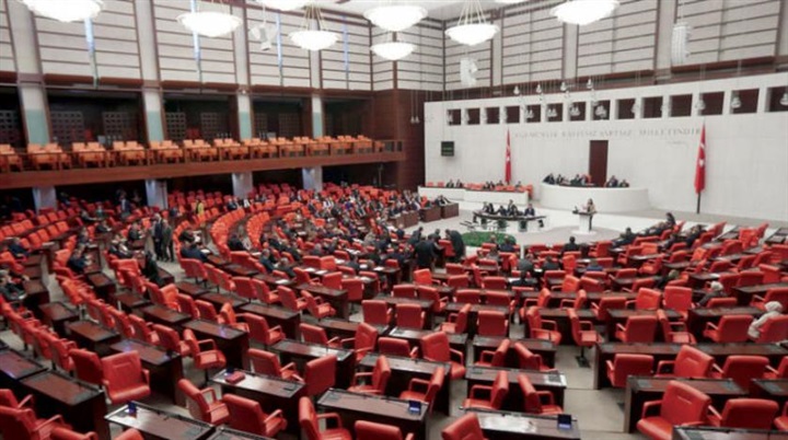 البرلمان التركي يوافق
