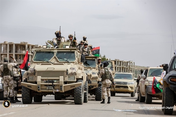 الجيش الليبي يضيّق