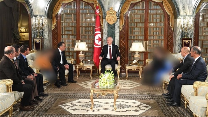 تونس تتسلم من ليبيا