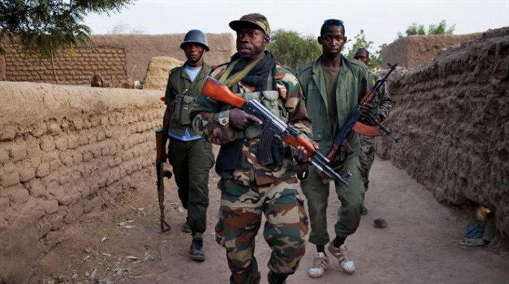 مالي: مقتل 20 جندياً