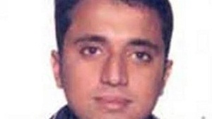 من هو عدنان شكري؟