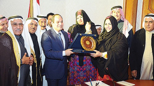 السيسي يلتقي أهالي