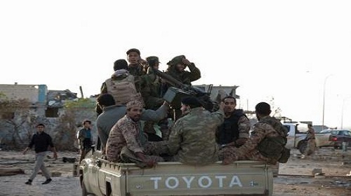 مسعفون: مقتل 25