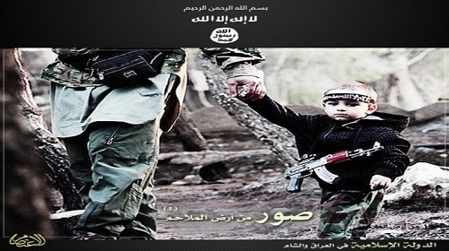 أمًّ تُفاجأ بطفلها