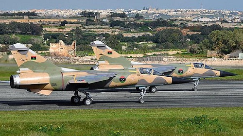 جهود عربية لحل الأزمة