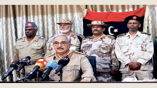 حفتر يؤدي اليمين