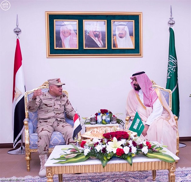 وزير الدفاع في الرياض: