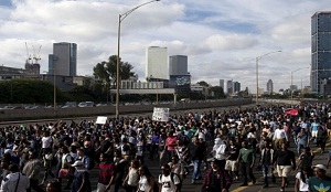 اتهام إسرائيل بالعنصرية