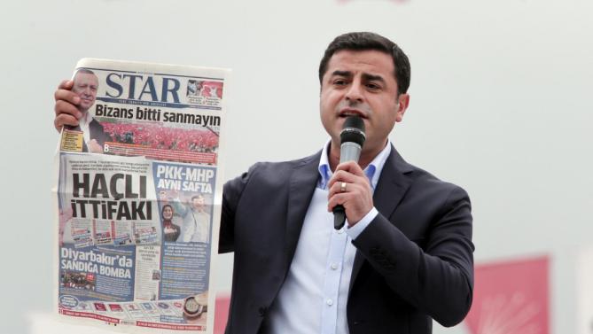 أردوغان يطالب بحكومة