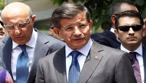 هل يضحى اردوغان باوغلو