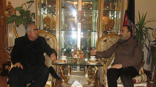 التحالف مع أعداء