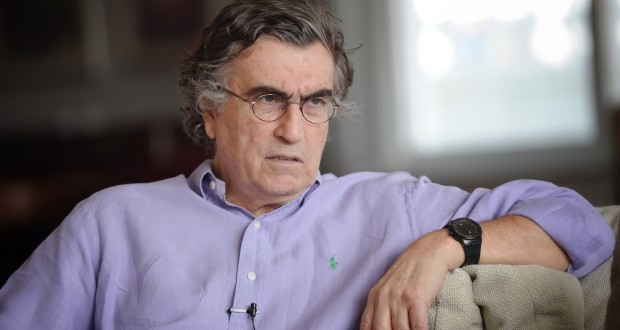 الكاتب الصحفي المخضرم