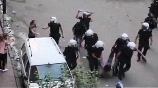 بطش الشرطة التركية