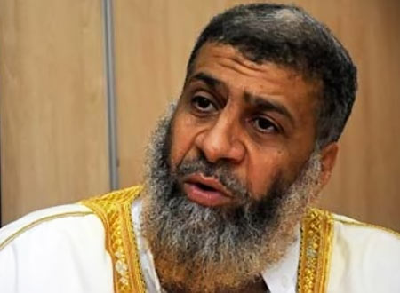 عاصم عبدالماجد يهاجم