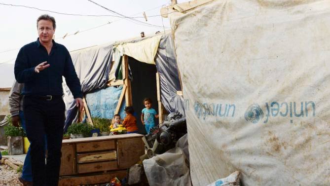 كاميرون في زيارة