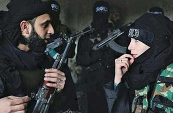 مع استخدامهن كمتعة..