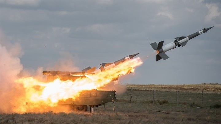 هل تفلح الصواريخ