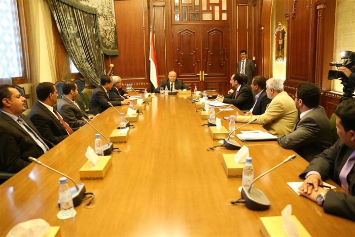 المشهد السياسي: