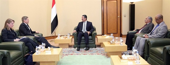 المشهد السياسي: