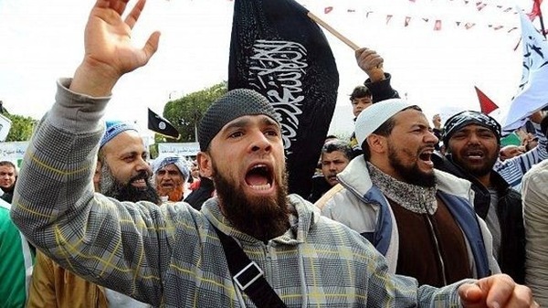 متابعة العائدين المتطرفين