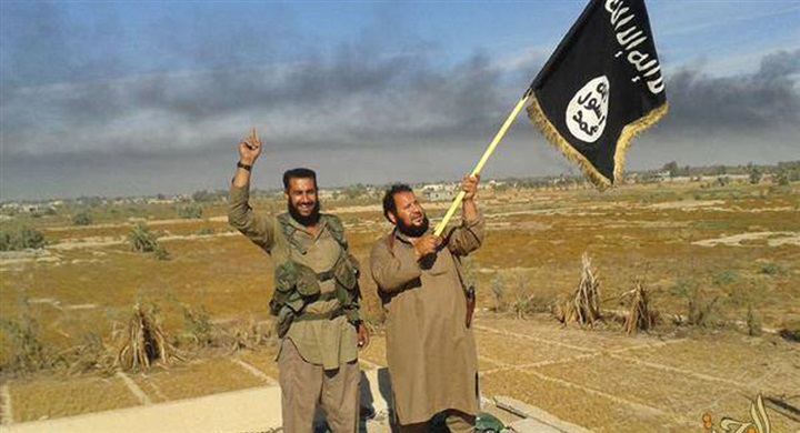 تجدد المعارك بين