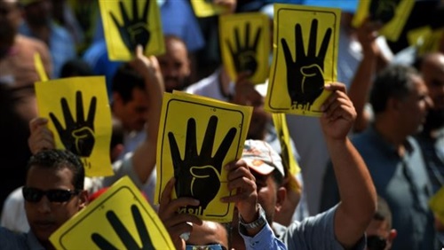 الإخوان بين الصراعات