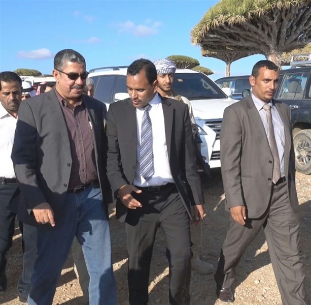 المشهد السياسي: