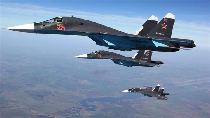 استمرار الغارات الروسية