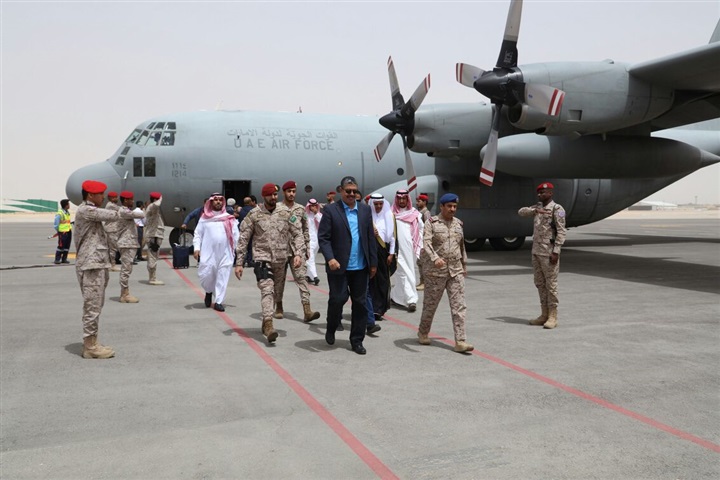 المشهد السياسي: