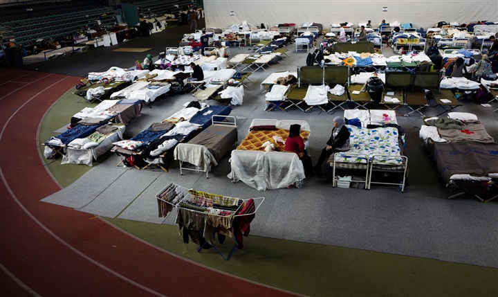 سجن ام نقاط تجميع