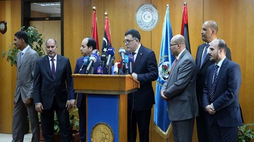 بين رفض داخلي وتأييد