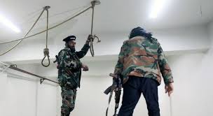 سجون داعش ومحاكماته..