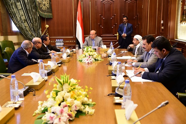 المشهد السياسي: