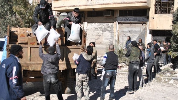 مساعدات إنسانية للقرى