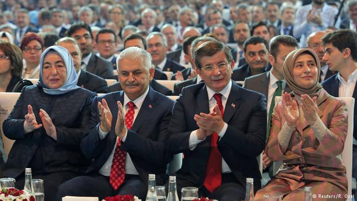 الرئيس السابق والحالى