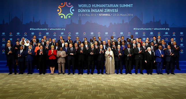 القادة فى القمة الانسانية