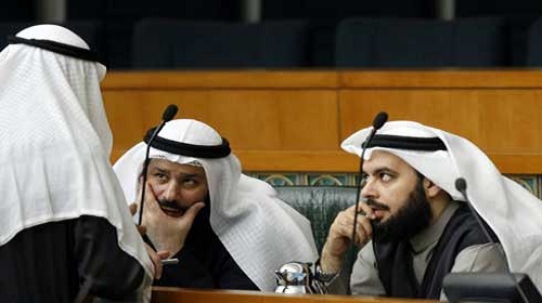 الكويت تغلق مركز