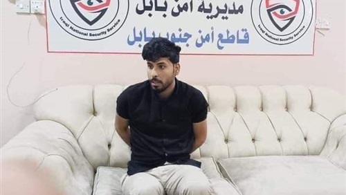 تطالب بتفجير الأضرحة..