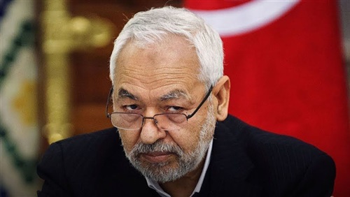 مع مثوله أمام القضاء..