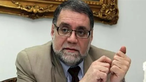 مختار نوح.. عقلُ